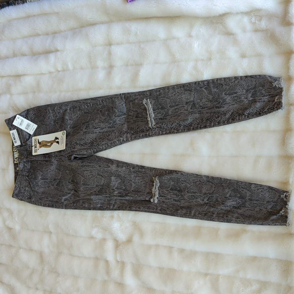 NWT Rewash Brand High Waisted Snake Print Distressed Skinny Jeans